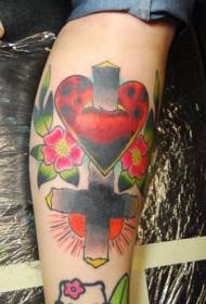Кръстосано цвете с форма на татуировка в сърце