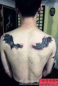 férfi hát fele angyal fél démon szárnyak tetoválás minta