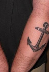 Zēnu ieroču melnā pelēkā skicējuma padomu padomi Radošs jūras kara flotes vēja enkura tetovējums - attēls