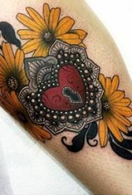 Quadres de tatuatges en forma de cor: varietat de ratlles simples i de dibuixos clàssics en forma de cos
