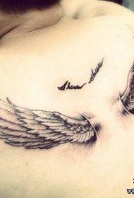 esquena popular popular model de tatuatge d’ales en blanc i negre