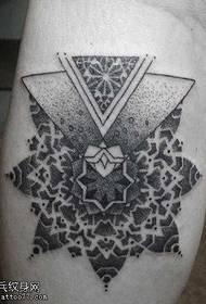leg Fashionable classic stinged snowflake tattoo pattern