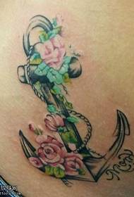 Modello di tatuaggio floreale color ancoraggio in vita