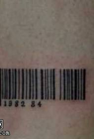 Pola tato barcode yang indah di kaki