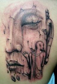 Zlomená socha Buddhy a mnich tetování vzor