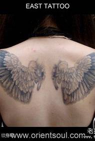 bukuria mbrapa gjysmë mbrapa modeli i tatuazheve të krahëve të engjëjve