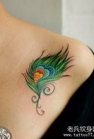 girl's shoulder color feather tattoo pattern