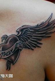 Рамо любовта крила татуировка модел