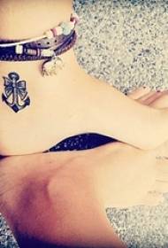 Jenter føtter svart skisse kreative tatoveringsbilder av bue anker