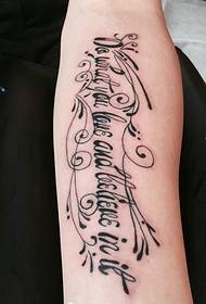 lengan gambar tattoo bunga terperinci indah