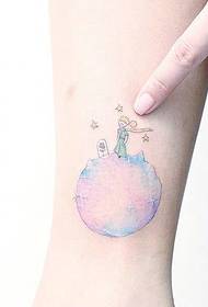 мала свежа цртан филм девојче рака тетоважа шема