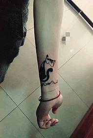 arm Japanese style black cat tattoo pattern simple and generous