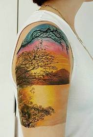 jasna slika velike ruke prekrasan krajolik tetovaža uzorak 15797 - Tetovaže mora cvijeća i školjki pod morem