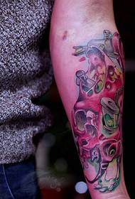 braccio colorato modello totem tatuaggio personalità