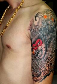 model de tatuaj tradițional rege maimuță rafinat