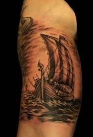 arm pirate ship ຮູບແບບ tattoo ສ່ວນບຸກຄົນ