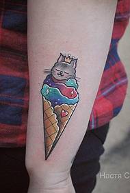 팔 스타 아이스크림 고양이 문신 패턴