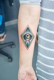 have Molded arm geometry eye tattoo pattern