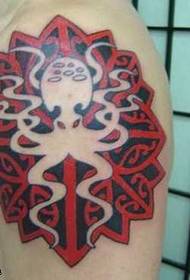 patró de tatuatge de calamar vermell