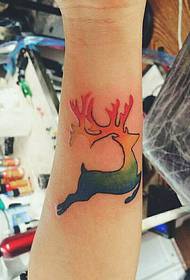 arm color deer tattoo pattern is very Cute