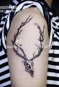 Elk tattoo pattern on the shoulder