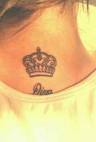 Назад трендови шема на тетоважа на круната