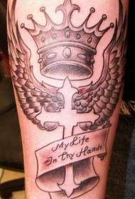 Krilo tetovaža uzorak križa