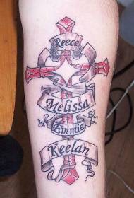 Kršćanski križ memorijalni uzorak boje tetovaža
