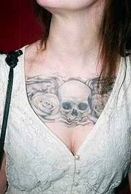 European and American skull totem tattoo pattern on the chest