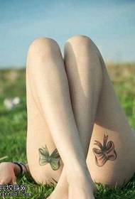 Patrón de tatuaje de arco popular tendencia de piernas