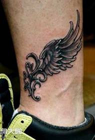Modello del tatuaggio delle ali del piede