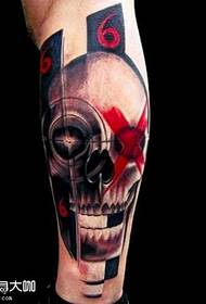 Leg personality skull tattoo pattern