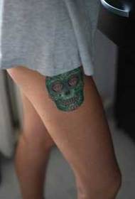 Leg color skull tattoo pattern
