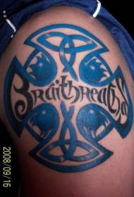 Келтски јазол со шема на тетоважи со англиска азбука