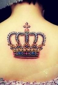 Padrão de tatuagem de coroa de cor