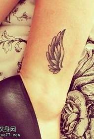 Leg wings tattoo pattern