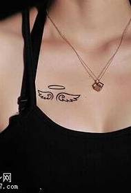 Mellkasi szárnyak totem tetoválás minta