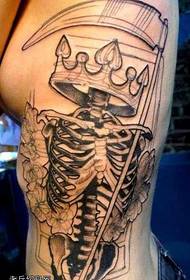 Arm skull king tattoo pattern