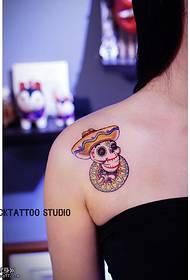 Patrón de tatuaje de calavera mexicana de hombro