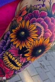 Leg flower tattoo pattern
