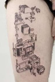 Kamera Tattoo: 9 slika tetovaže o kameri