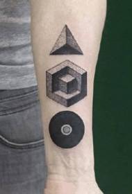 Nekoliko lijepih apstraktnih geometrijskih tetovaža dizajna za tetovaže