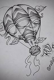 Mākoņa karstā gaisa balona dzeloņains tetovējums tetovējums manuskripts
