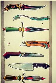 Una imagen de patrón de manuscrito de tatuaje de cuchillo personalizado recomendado