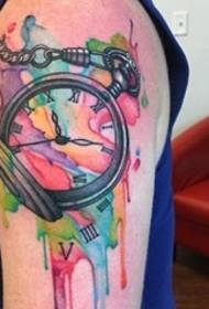 钟表都可以制作成这么帅气的纹身图案