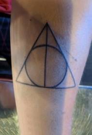 Svartgrå skiss geometriska element kreativ triangel tatuering bild