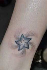 Modello di tatuaggio totem pentagramma