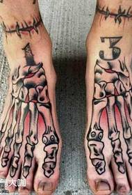 Foot personality bone tattoo pattern