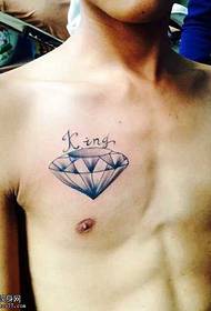 Vzorec tetovaže prsnega diamanta