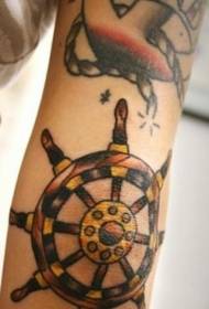 Armfargeskip tatoveringsmønster for ratt